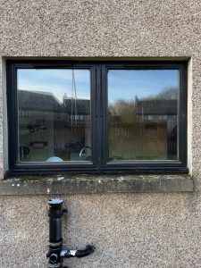 Old windows in Lochwinnoch